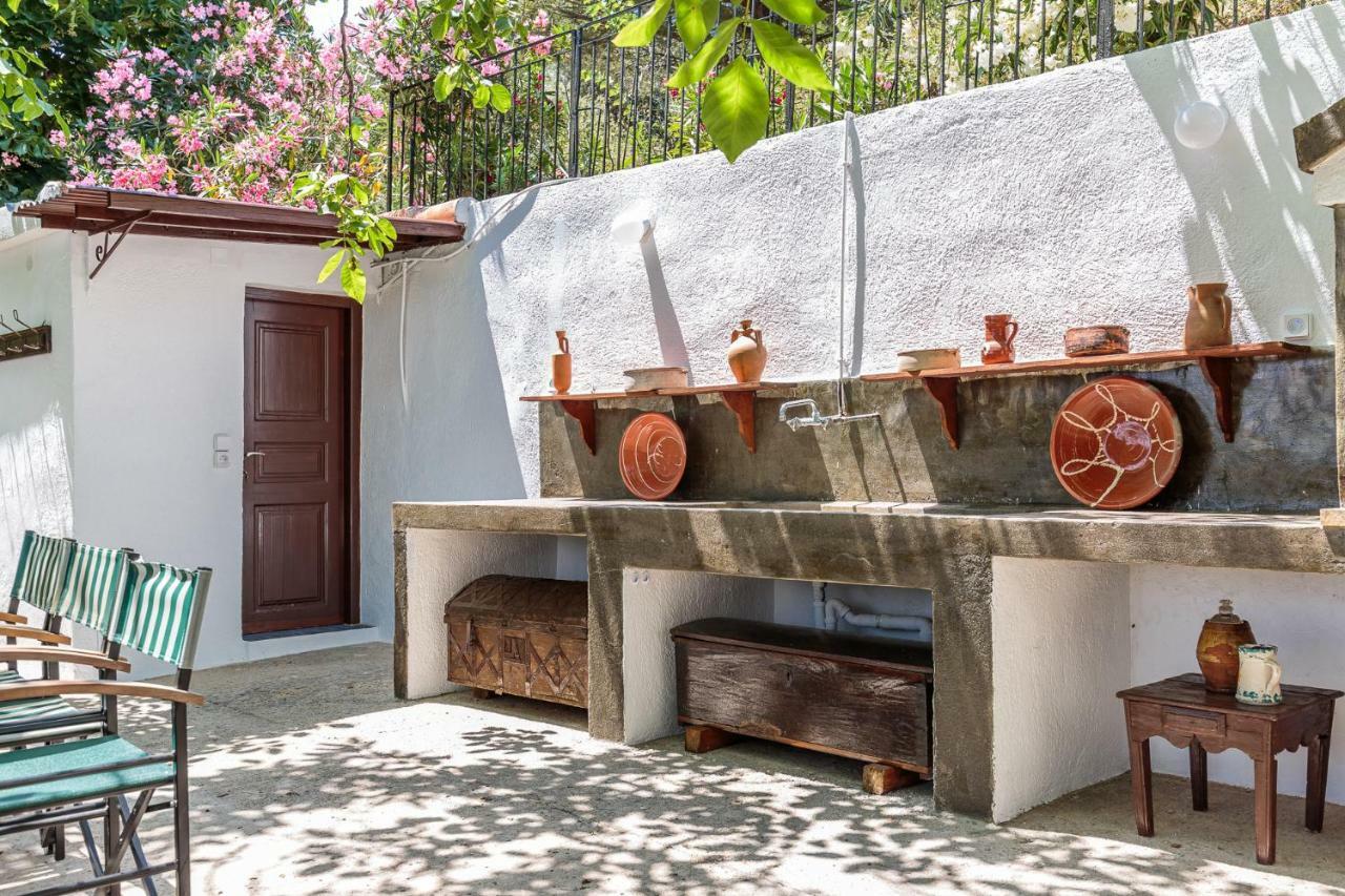 Pyrgos Country House Скопелос Екстериор снимка
